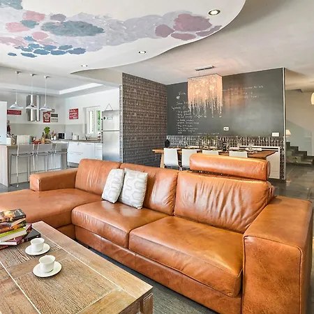 Sanda Holiday home *